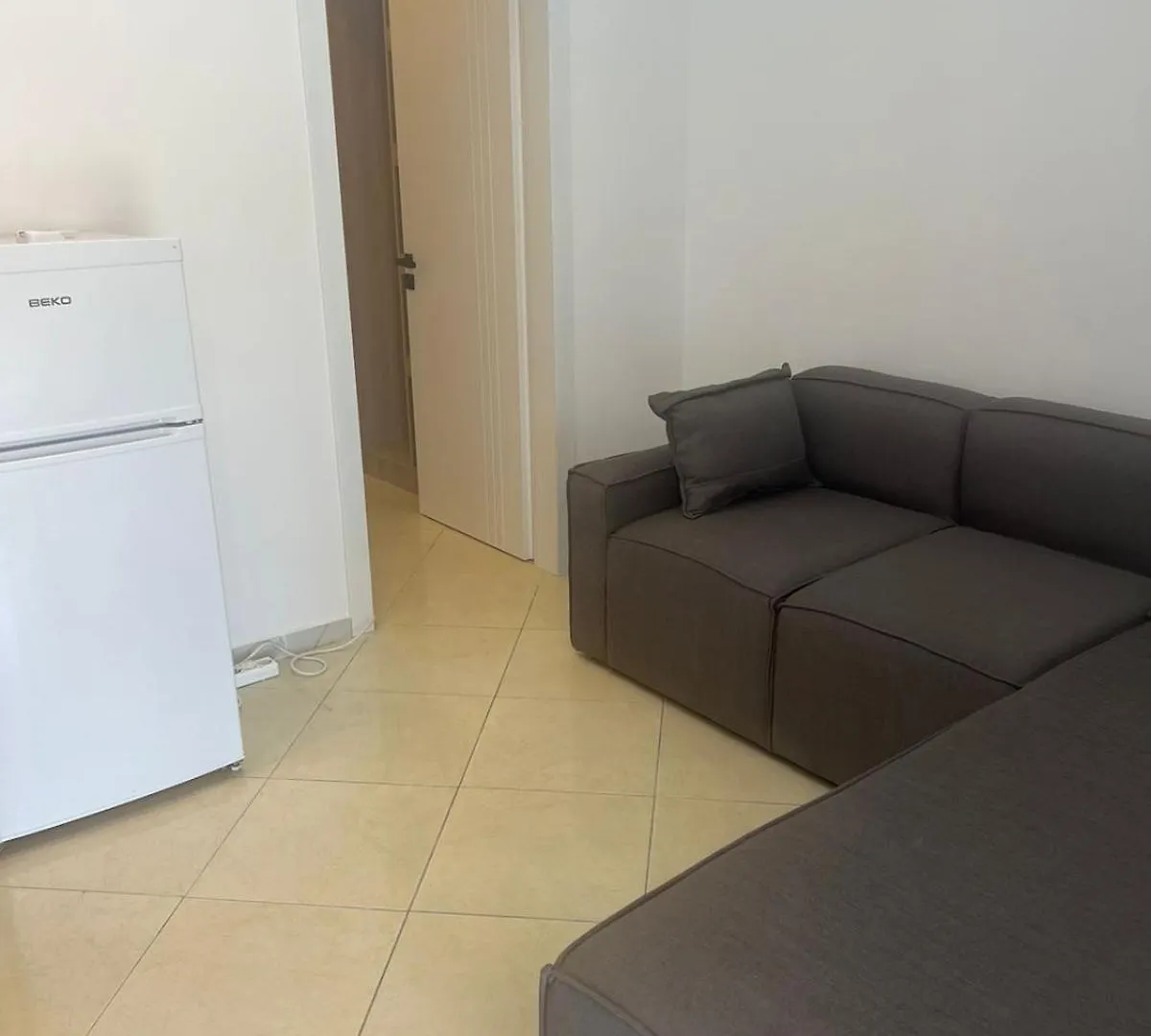 Siera'S Apartament Durres 0*,